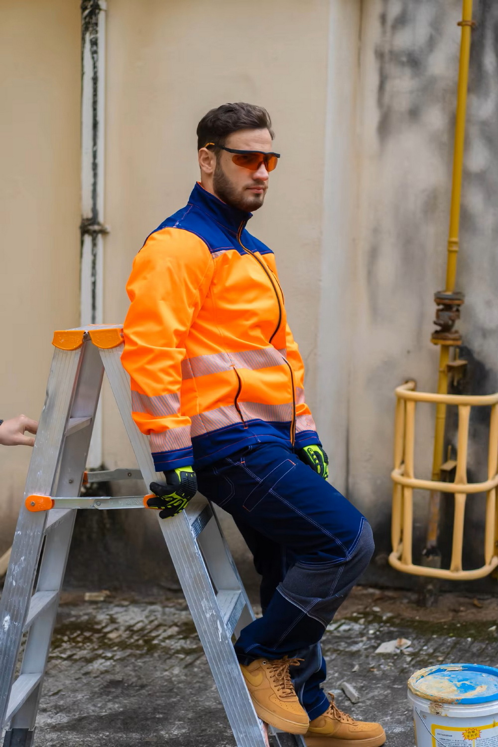Mens Reflective Hi Vis Construction Work Jacket (3) Mens Reflective Hi Vis Construction Work Jacket (3)