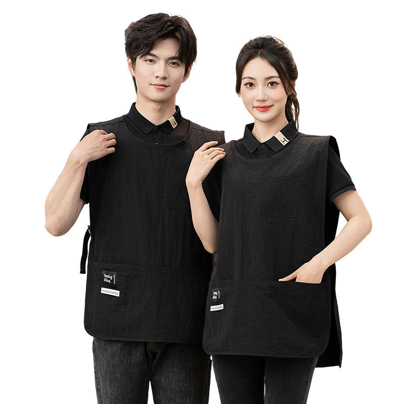 Unisex Satin Embossed Custom Logo Apron (1) Grembiule unisex con logo personalizzato in rilievo in raso (1)