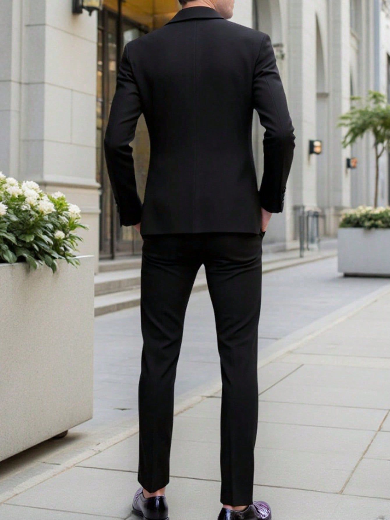Casual Single-Breasted Black Suit Set (4)