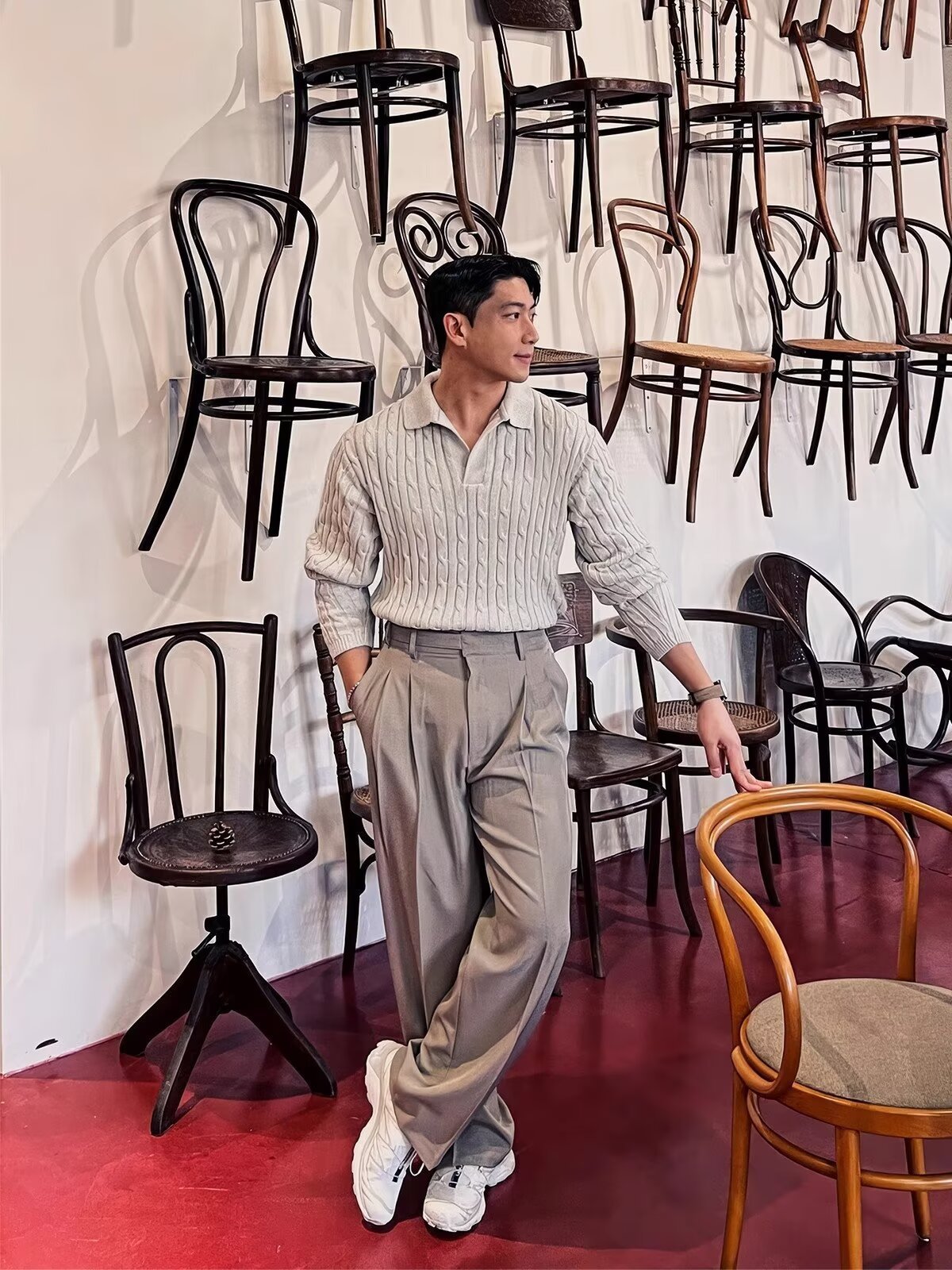 High End Straight Leg Pleated Dress Pants (4)